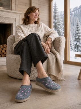 Haflinger Cuoricini Wool Felt Clogs Grey Pink Hearts Cork EU 41